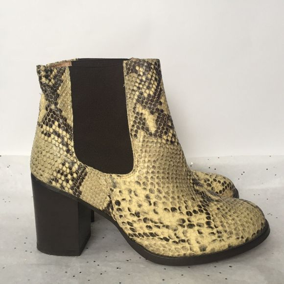 TBA To Be Announced Brown Beige Snakeskin Embossed Heeled Chelsea Boot Size 7 - Picture 3 of 10
